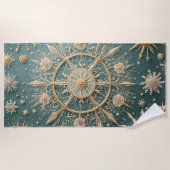 Winter's Golden Embrace: A Snowflake Serenade Strandlaken (Voorkant)