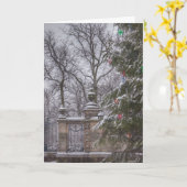 Winters in de Schotse stad. Kaart voor Kerstmis (Gele Bloem)