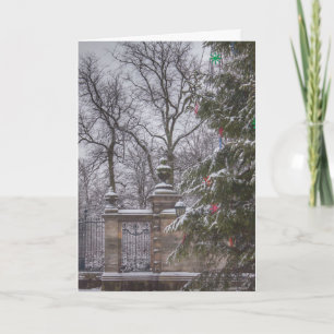 Winters in de Schotse stad. Kaart voor Kerstmis