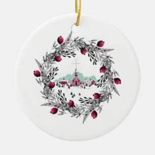Winterscene Rode Kerk en Wreath Keramisch Ornament