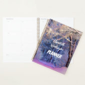 Winterse landschap met besneeuwde bomen aquarel planner (Display)