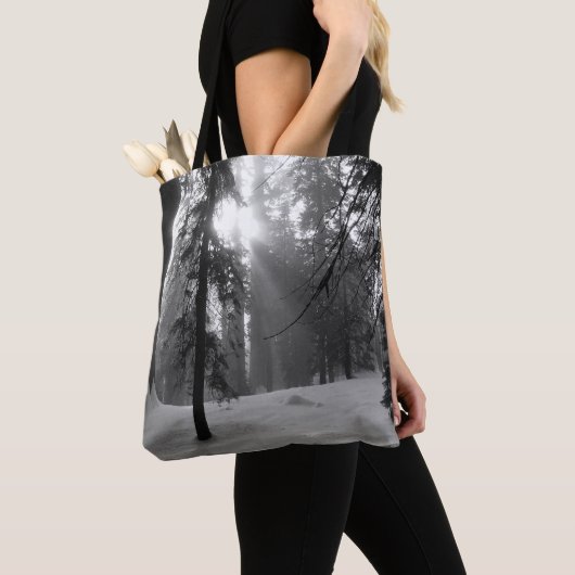 Wintersneeuw in het Nationaal Park Kings Canyon Tote Bag (Dichtbij)