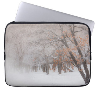 Wintersneeuw   Lake Kussharo Laptop Sleeve