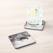 wintersneeuwscène met schattige zwarte en geelbrui bier onderzetter (Rechterzijde)