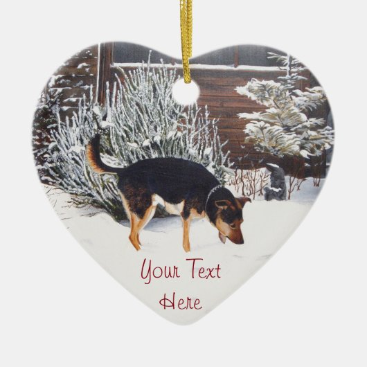 wintersneeuwscène met schattige zwarte en geelbrui keramisch ornament (Voorkant)