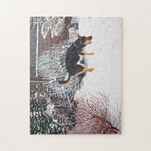 Wintersneeuwscène met schattige zwarte en geelbrui legpuzzel (Verticaal)