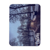 Wintersneeuwstadspark in de avond magneet (Verticaal)