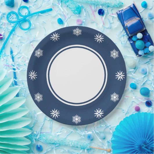 Wintersneeuwvlokken in Bord van marinepapier (Feest)