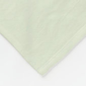 Wintersnowy dennenbos, hond die in het bos loopt fleece deken (Hoek)