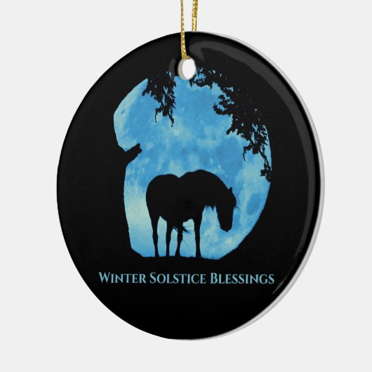Wintersolstice-paard en eikenbomen keramisch ornament (Links)