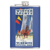 Wintersport in Yosemite Poster Yosemite, CA Heupfles (Voorkant)