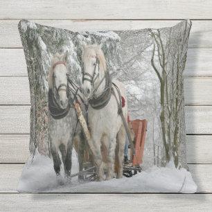 Wintertime Sleigh Ride Buitenkussen
