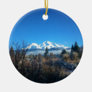 WinterUitzicht op Mount Shasta, CA Keramisch Ornament
