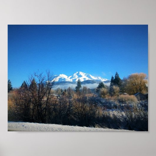 WinterUitzicht op Mount Shasta, CA Poster (Voorkant)