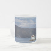 WinterUitzicht van de vuurtoren van Esopus Meadows Matglas Koffiemok (Voorkant links)