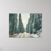 Winterweg door het bos canvas afdruk (Voorkant)