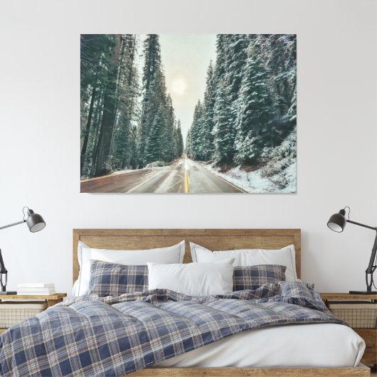 Winterweg door het bos canvas afdruk (Insitu (Slaapkamer))