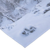 Winterwonderland, mist, sparrenbos en berg korte tafelloper (Hoek)