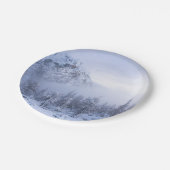 Winterwonderland, mist, sparrenbos en berg papieren bordje (Gekanteld)