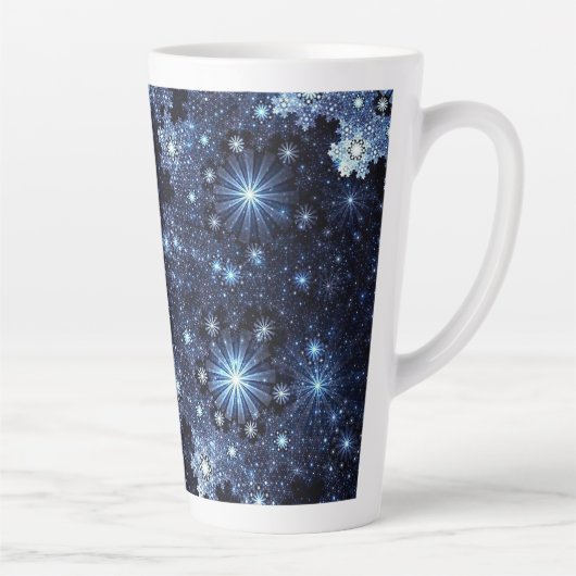 Wintery Blue Snowflakes Latte Mok (Rechts)