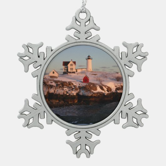 Winterzonsondergang bij Nubble Light Tin Sneeuwvlok Ornament (Voorkant)