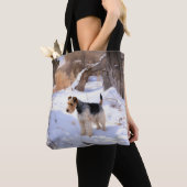 Wire Fox Terrier Laat het sneeuwen Kerstmis Tote Bag (Dichtbij)