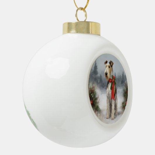 Wirefox Terrier Hond in Sneeuw Kerstmis Keramische Bal Ornament (Links)