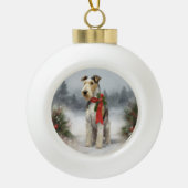 Wirefox Terrier Hond in Sneeuw Kerstmis Keramische Bal Ornament (Voorkant)