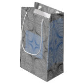 Wireframe patroon 08.B LGrey BG Klein Cadeauzakje (Achterkant Gekanteld)