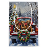 Wirehaired Pointing Griffon Christmas Red Truck Medium Cadeauzakje (Voorkant)