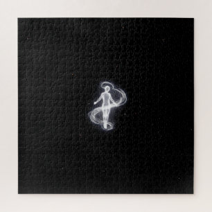 Wirling Glowing Vrouw Spirit in het duistere unive Legpuzzel