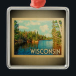 Wisconsin Ornament Vintage Travel<br><div class="desc">Een cool  ornament van Wisconsin met een mooi meer met bosbomen en  blauwe hemel.</div>