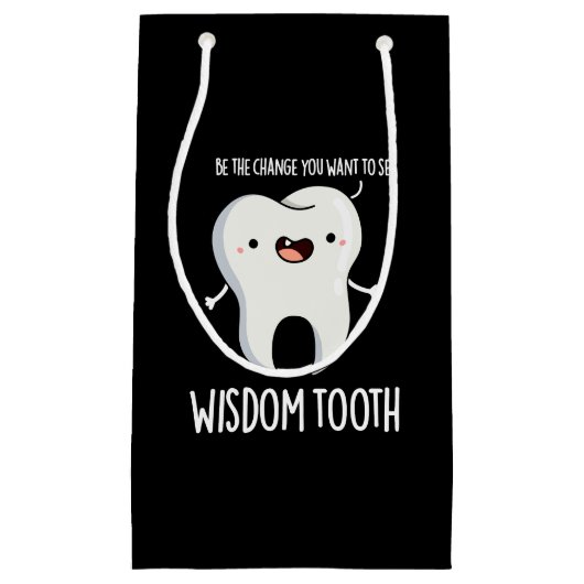 Wisdom Tooth Funny Dental Wise Tooth Pun Dark BG Klein Cadeauzakje (Voorkant)
