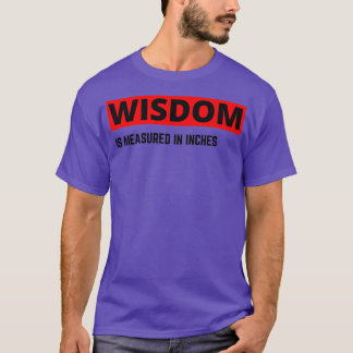Wisdom wordt gemeten door inktbaardcitaten en Merc T-shirt