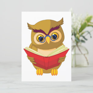 Wise Owl die een Boekenuitnodiging leest Kaart