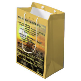 WISH Medium Gift Bag door Poet Adiela Akoo Cadeauzakje