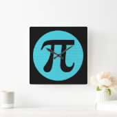 Wiskunde geek Pi-symbool, blauw op zwart Vierkante Klok (Huis)
