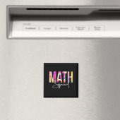 Wiskunde Squad Tie Dye Terug naar schoolvrouwen ap Magneet (Insitu (Vaatwasser))