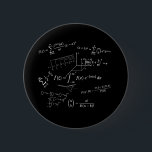 wiskunde vergelijkingen en formules, calculus, alg ronde button 5,7 cm<br><div class="desc">de meeste vergelijkingen en formules hadden betrekking op wiskunde ,  rekenkunde ,  algebra ,  kansrekening en andere ,  voor alle liefhebbers van wiskunde .</div>