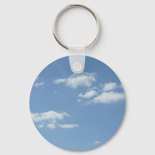 Wispy Clouds Powder Blue Sky Sleutelhanger (Voorkant)
