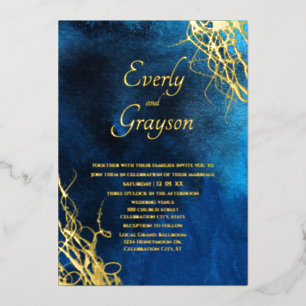 Wispy Swirls Blue en Gold Wedding Folie Uitnodiging