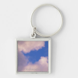 Wispy wolken tegen blauwe hemel sleutelhanger