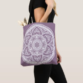 Wisteria Mandala Tote Bag (Dichtbij)