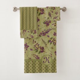 Wisteria Tossed Flowers Monogramed Bad Handdoek