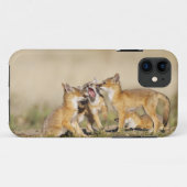 Wisvevos (Vulpes macrotis), jong in den burrow, Case-Mate iPhone Case (Achterkant (horizontaal))
