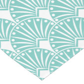 Wit Art Deco patroon op turquoise achtergrond Medium Tafelloper (Hoek)