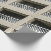 Wit betongebouw overdag cadeaupapier (Hoek)