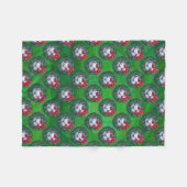 Wit, blauw feestelijk Voetbal op groen Fleece Deken (Voorkant (Horizontaal))