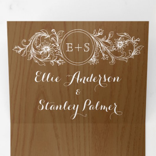 wit bloemig lijst, initialen houten bruiloft drieluik uitnodiging (Binnenzijde eerst)