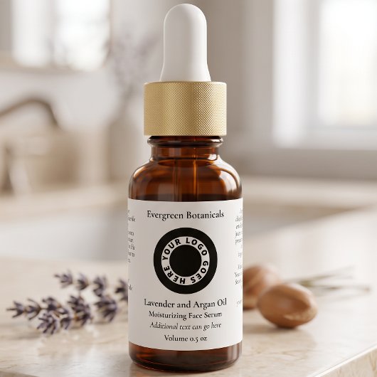 Wit cosmeticadruppelfleslabel met logo etiket